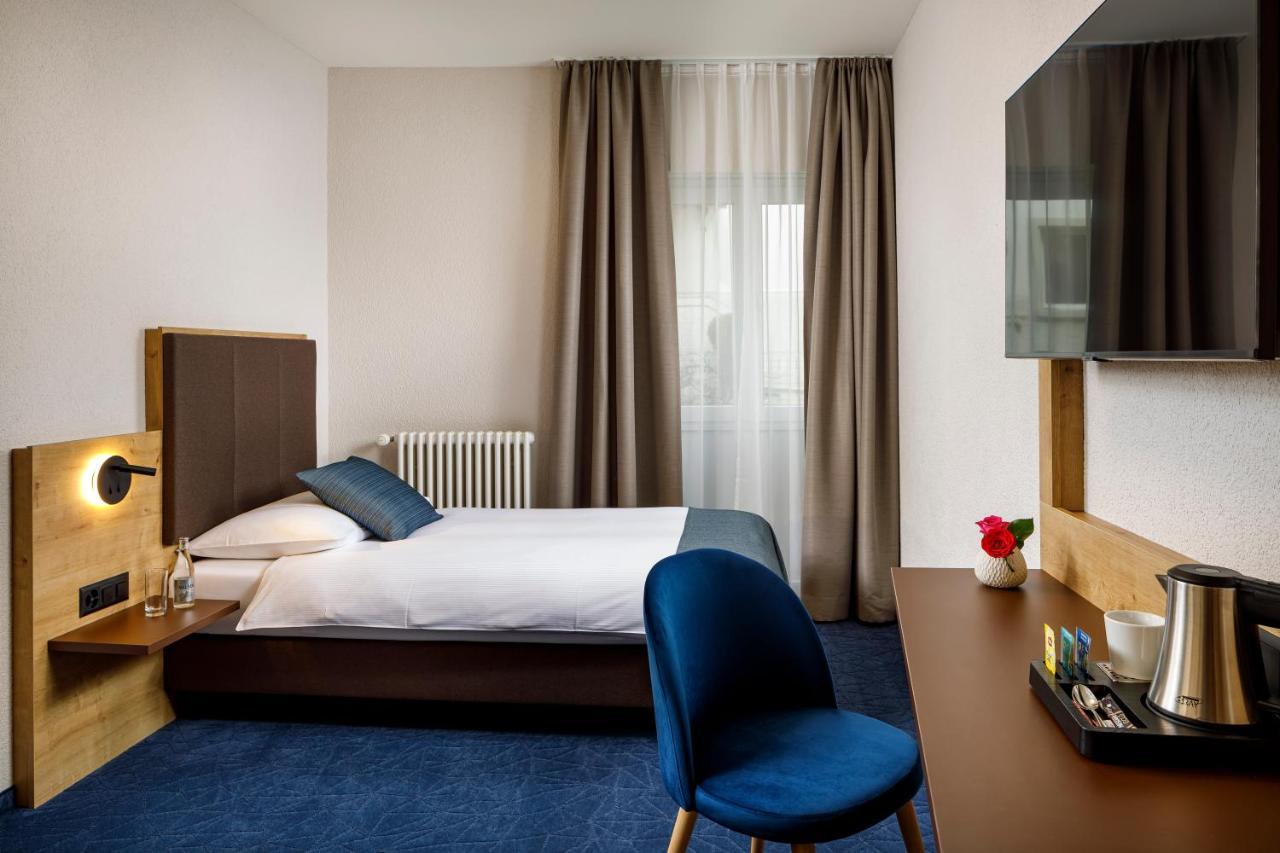 Hotel Tivoli Schlieren Eksteriør bilde