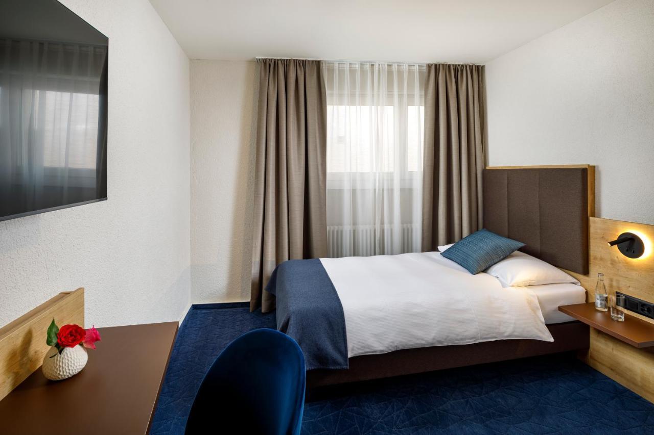Hotel Tivoli Schlieren Eksteriør bilde